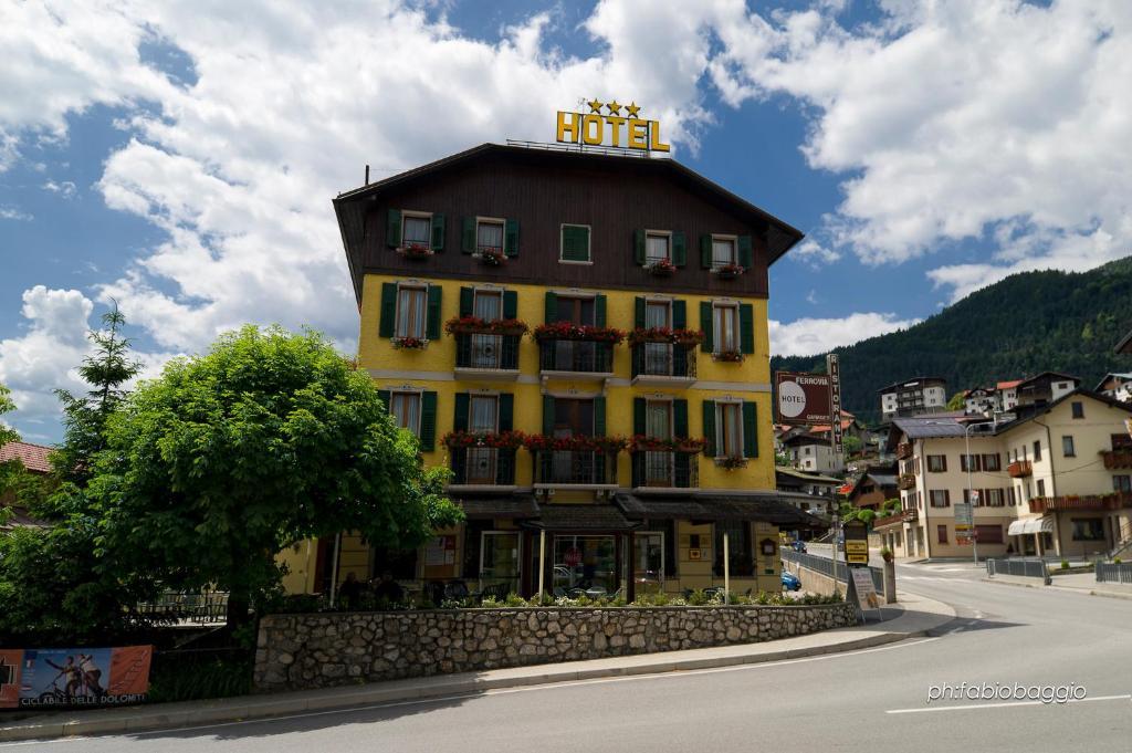 Hotel Ferrovia Calalzo di Cadore Dış mekan fotoğraf